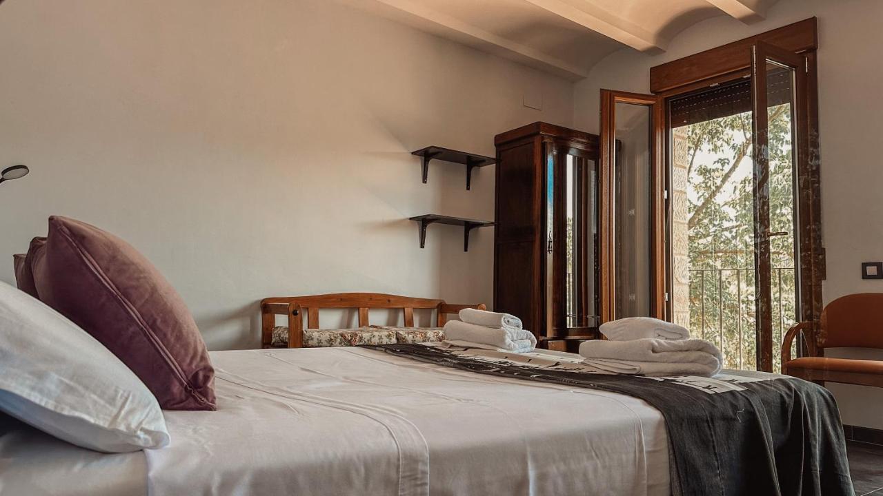 La Casa De La Acacia Apartment Olba Екстериор снимка