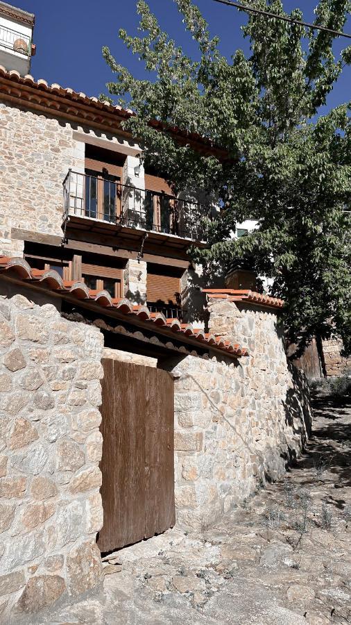 La Casa De La Acacia Apartment Olba Екстериор снимка